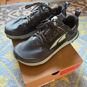 Altra Lone Peak 8 Trail-Running Shoes - Women's size 8